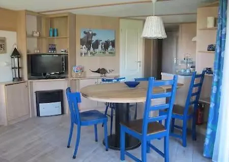 De Ooievaar Op Oudesluis (North Holland)